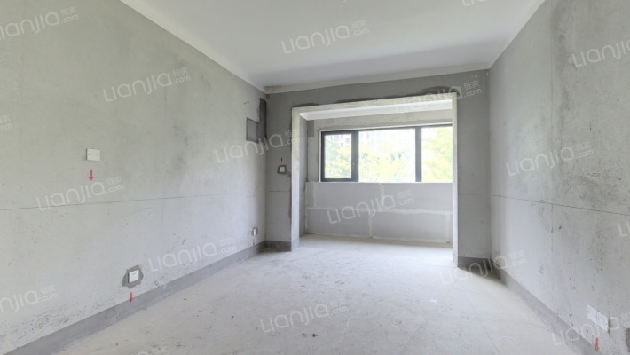 天虹菁英汇二手房实景图