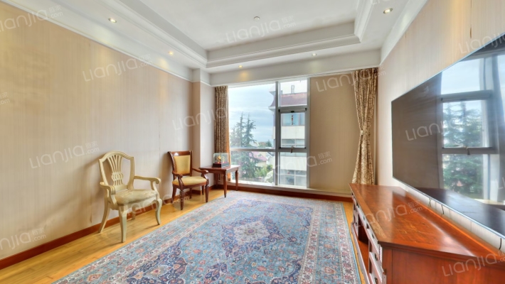 嘉尚青庭服务公寓二手房实景图