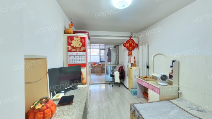 调整里二手房实景图