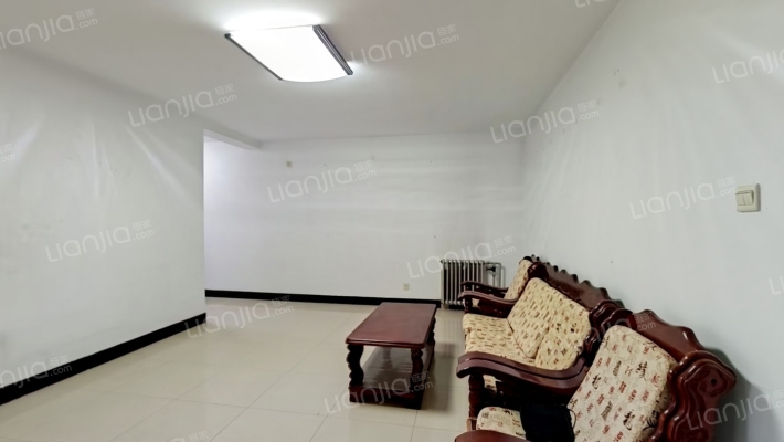 河北建筑工程学院东家属院二手房实景图