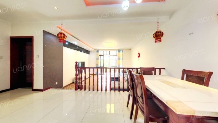 世家左岸半岛二手房实景图