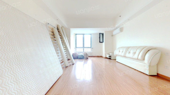 万达广场(昆山市)二手房实景图