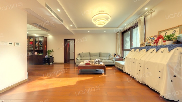 保利叶之林(一期)二手房实景图