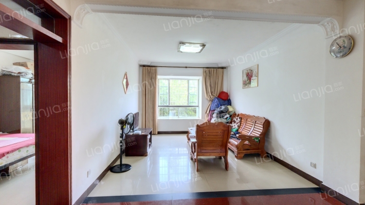 海天花园二手房实景图