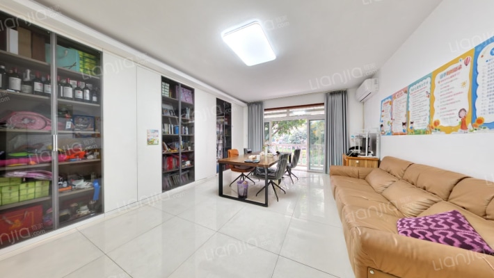 杜甫花园二手房实景图