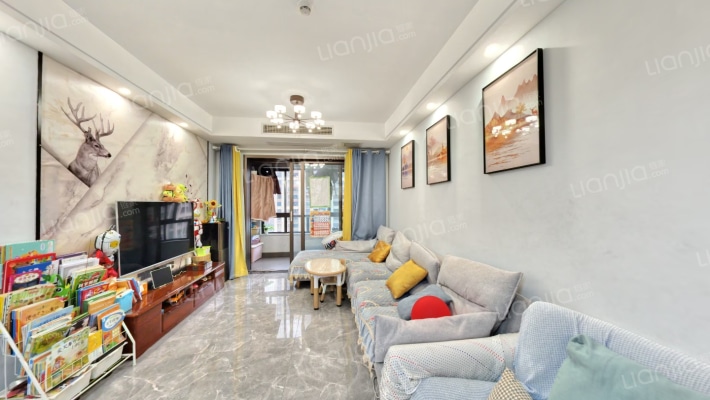 中昂彩云台二手房实景图