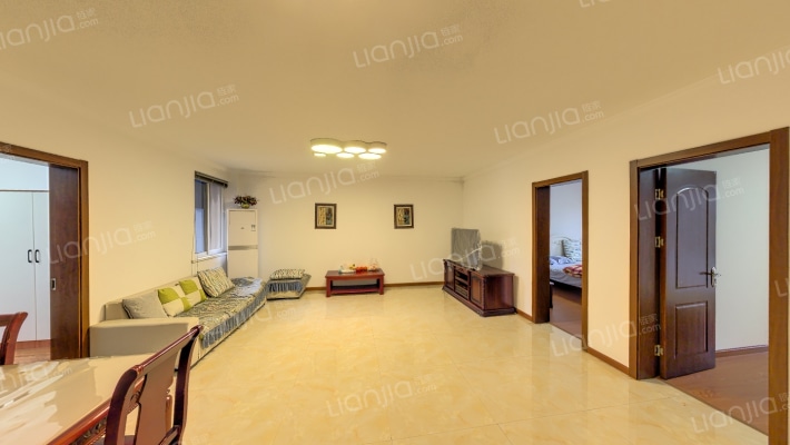 三里墩花苑三期二手房实景图