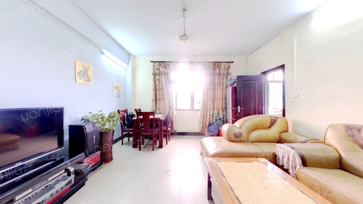 龙津新苑二手房实景图