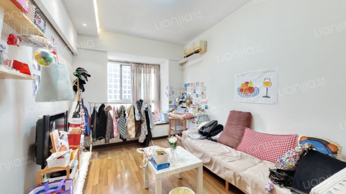 东润风尚二手房实景图