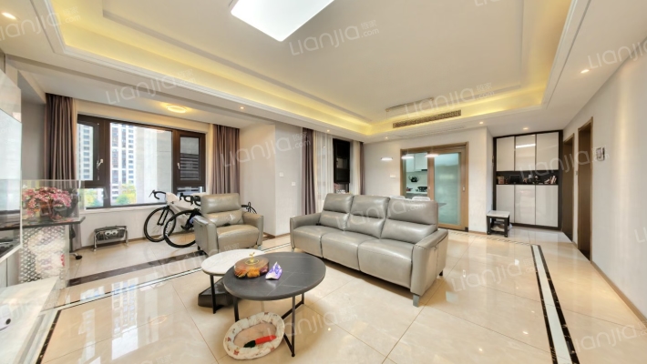 鲁能公馆2区二手房实景图