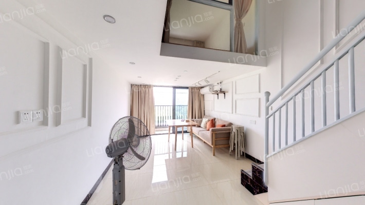 绿地空港国际中心二手房实景图