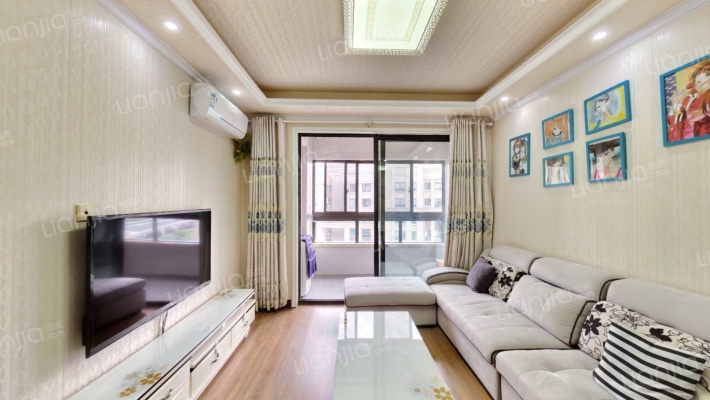 绿地一期二手房实景图