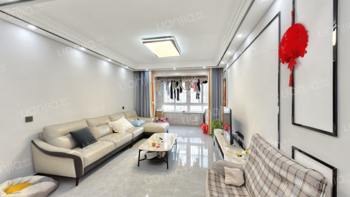 东方春城二手房实景图