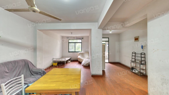 国信嘉园二手房实景图