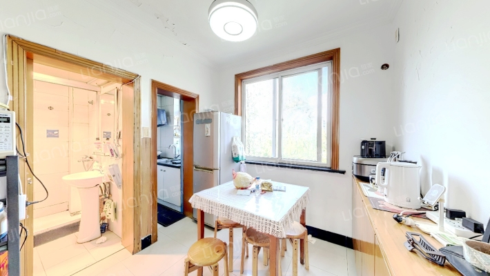 盈中新村二手房实景图