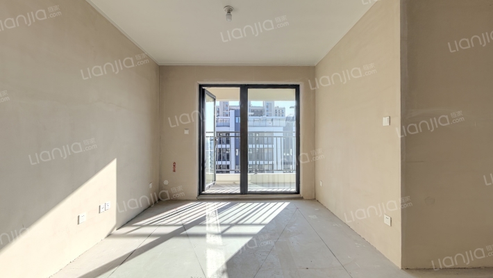 卓越中寰二手房实景图