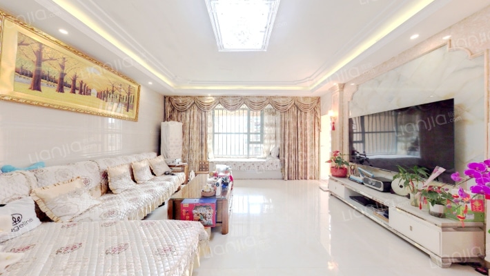 公园大地六期二手房实景图