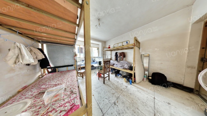 观音桥街76号二手房实景图