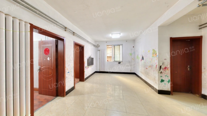 外商公寓二手房实景图