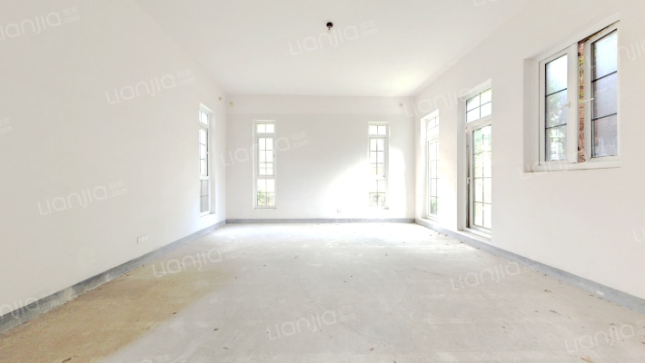 融创81栋二手房实景图