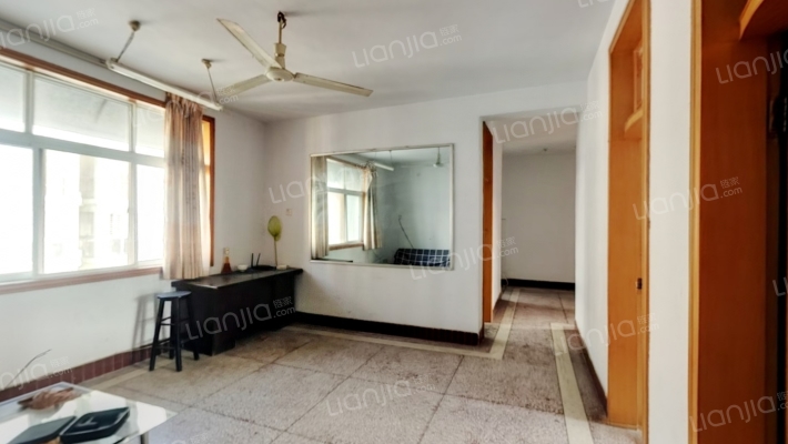 农机公司家属楼二手房实景图