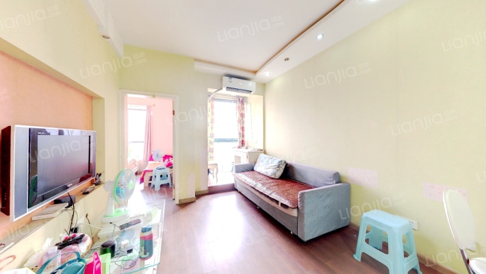 百康年拿铁城二手房实景图