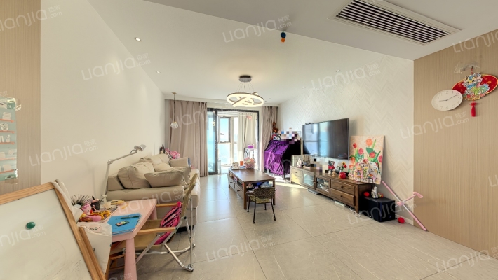 海德卫城二手房实景图