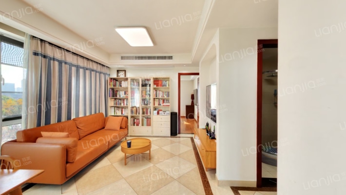 铂金名筑二手房实景图