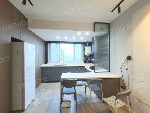 整租·嘉华鑫城 1室1厅 跃层 东南