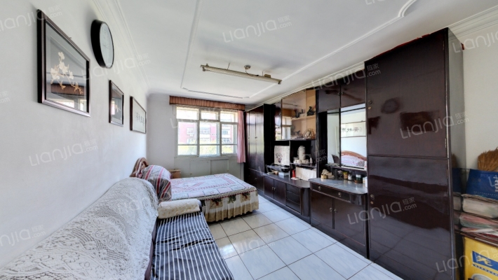 倚虹东里二手房实景图