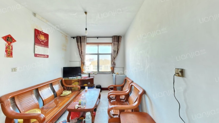 留村开发区内教委办公宿舍楼二手房实景图