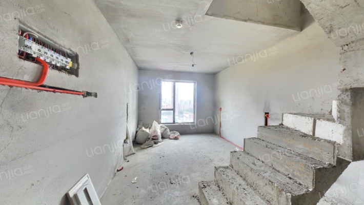 筑石红三期二手房实景图