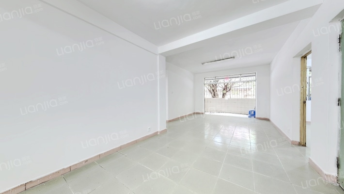 世界花园樱花居二手房实景图