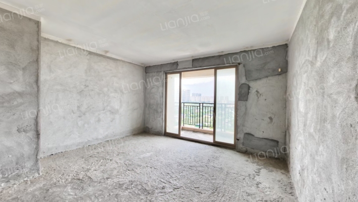 蓝天金地二手房实景图