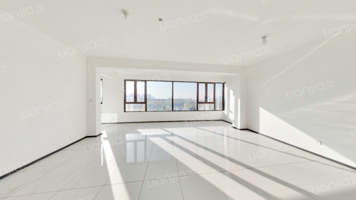 莱芜碧桂园天玺二手房实景图