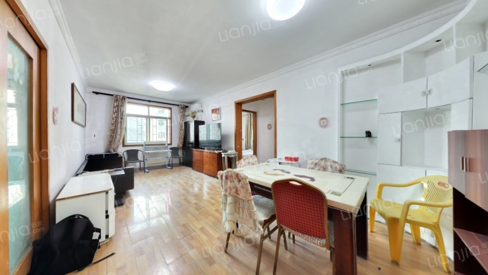 龙园山庄二手房实景图