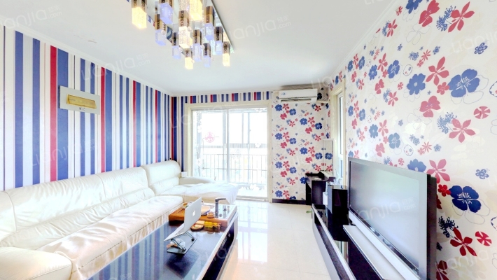 安联蓝水晶二手房实景图