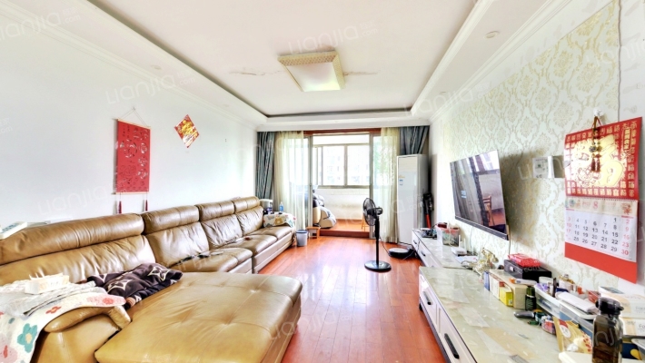 开天公寓二手房实景图