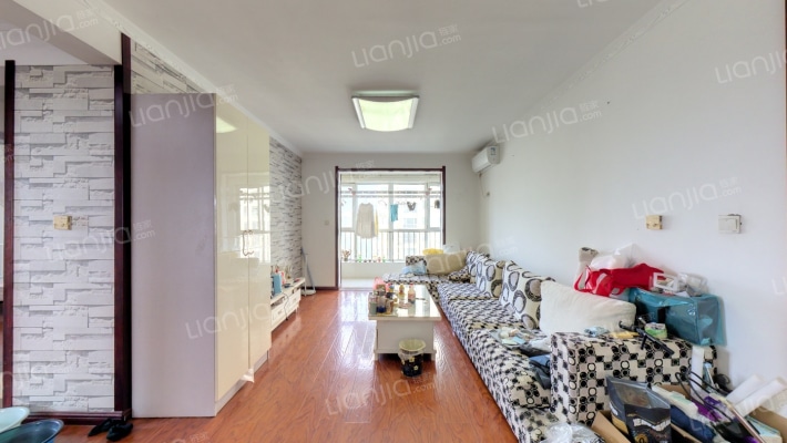 水印莱茵二手房实景图