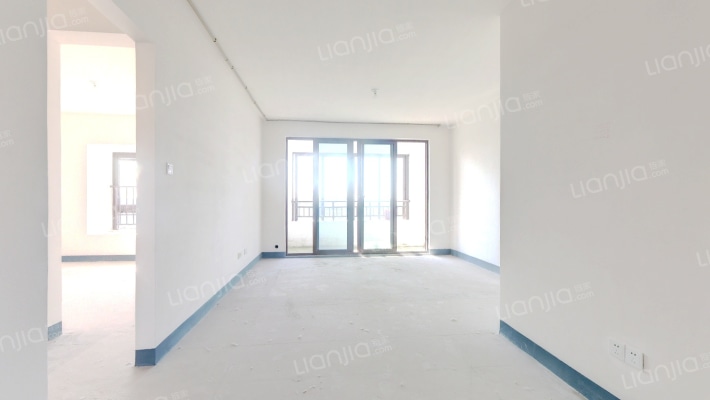 龙光玖誉湾二手房实景图