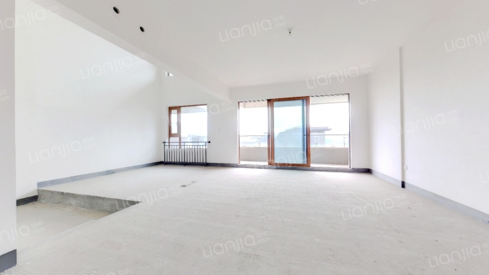 麓湖生态城琥珀瀛洲二手房实景图