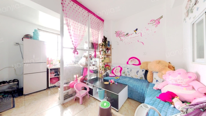 鸿通金都公寓二手房实景图