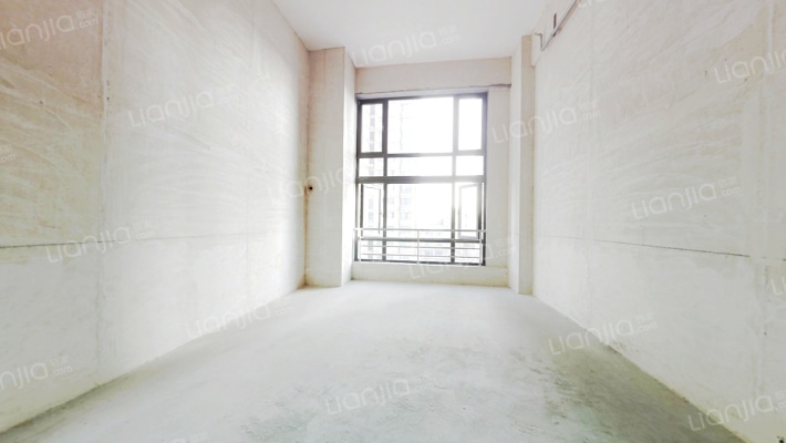 自游港青年广场二手房实景图