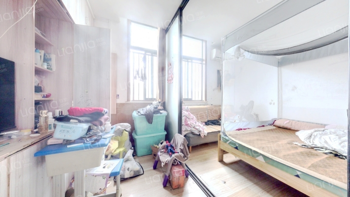 华东商业城商务公寓二手房实景图