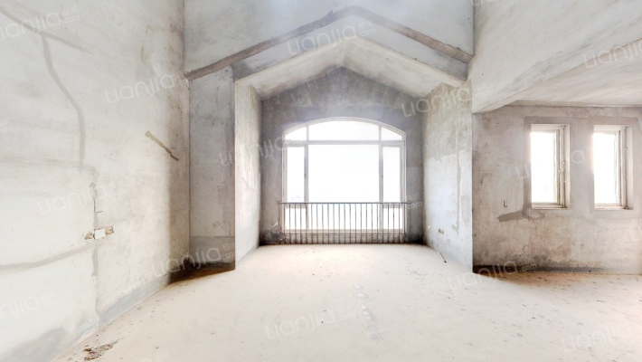 秦潭凤舞小区二手房实景图