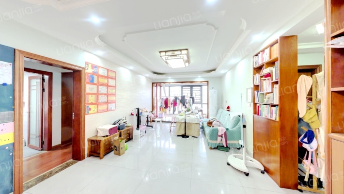 中建亮月湖二手房实景图