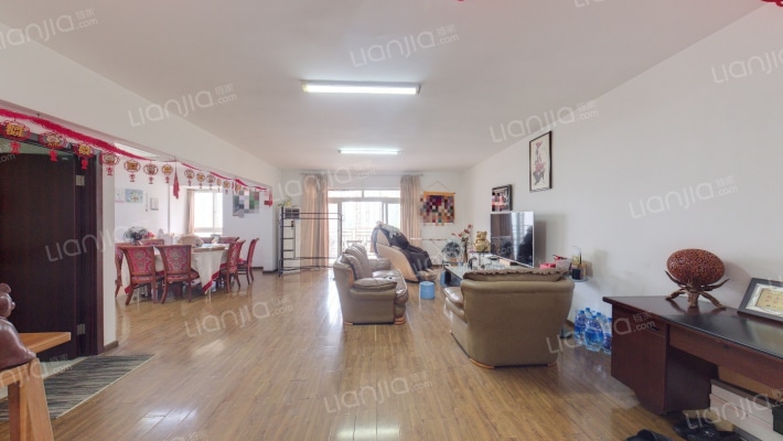 五童路后勤基地二手房实景图