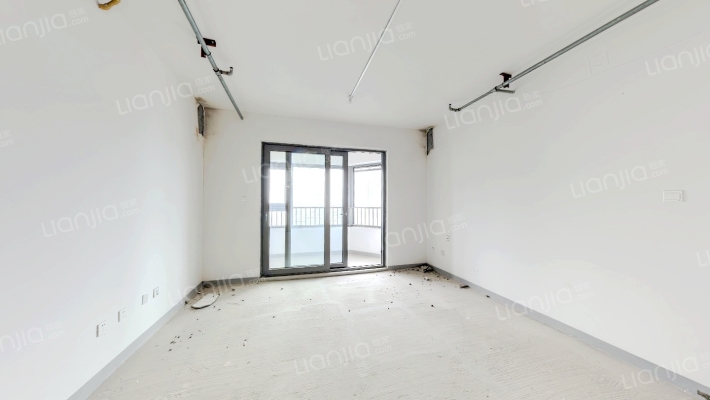 绿地紫金中心二手房实景图