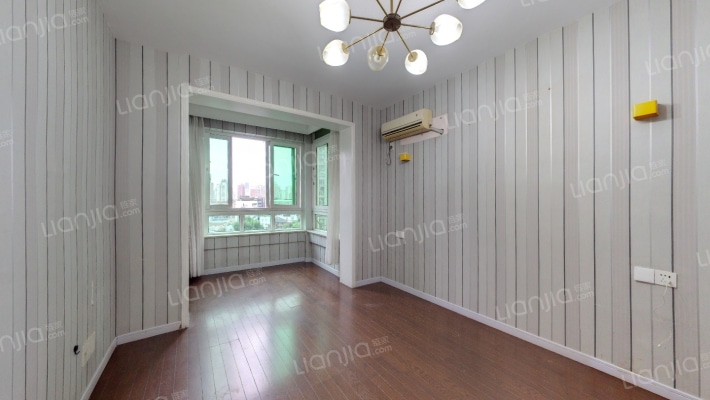 一品名人居二手房实景图