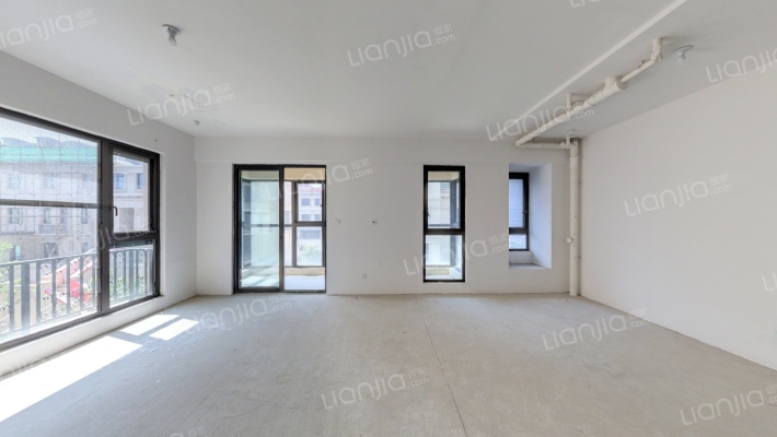 柳岸春风二手房实景图